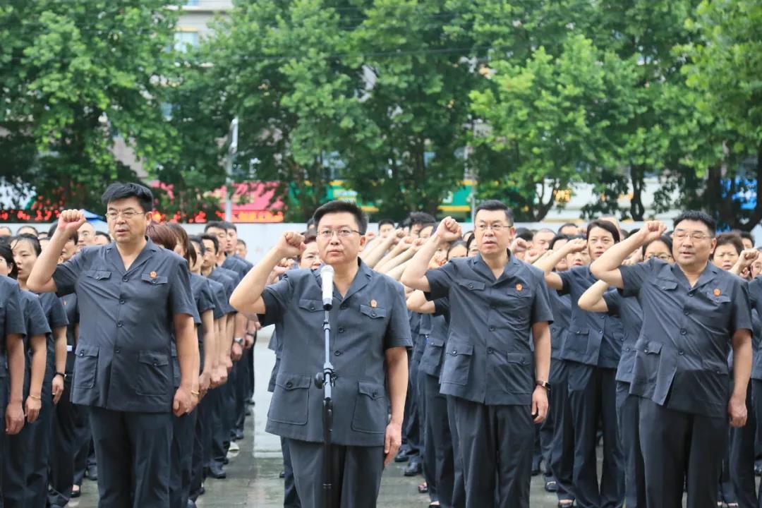 清凉夏日冰淇淋
